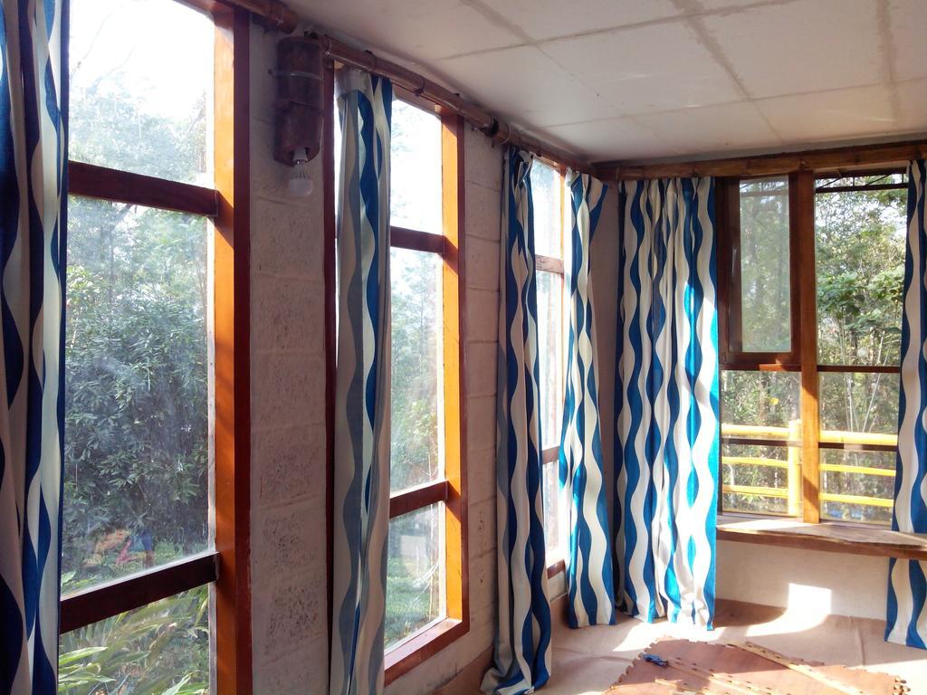Jungle Jive Tree House Munnar Bed & Breakfast Стая снимка