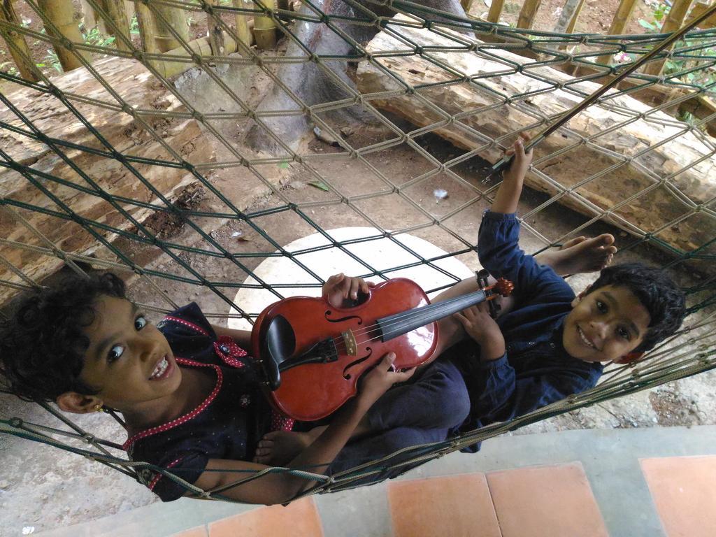 Jungle Jive Tree House Munnar Bed & Breakfast Екстериор снимка